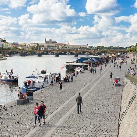 Flat 18 Minutes From Vaclavske Namesti Praga Zewnętrze zdjęcie